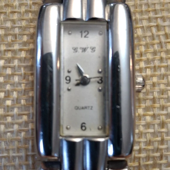 Silver Tone and White Dressy Metal Band Watch - Picture 5 of 5